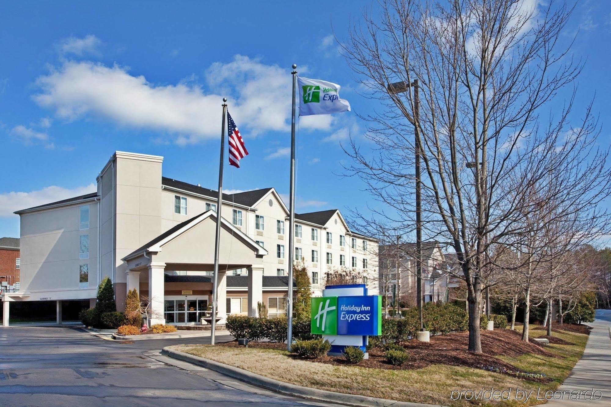 Holiday Inn Express Chapel Hill By Ihg Exterior foto