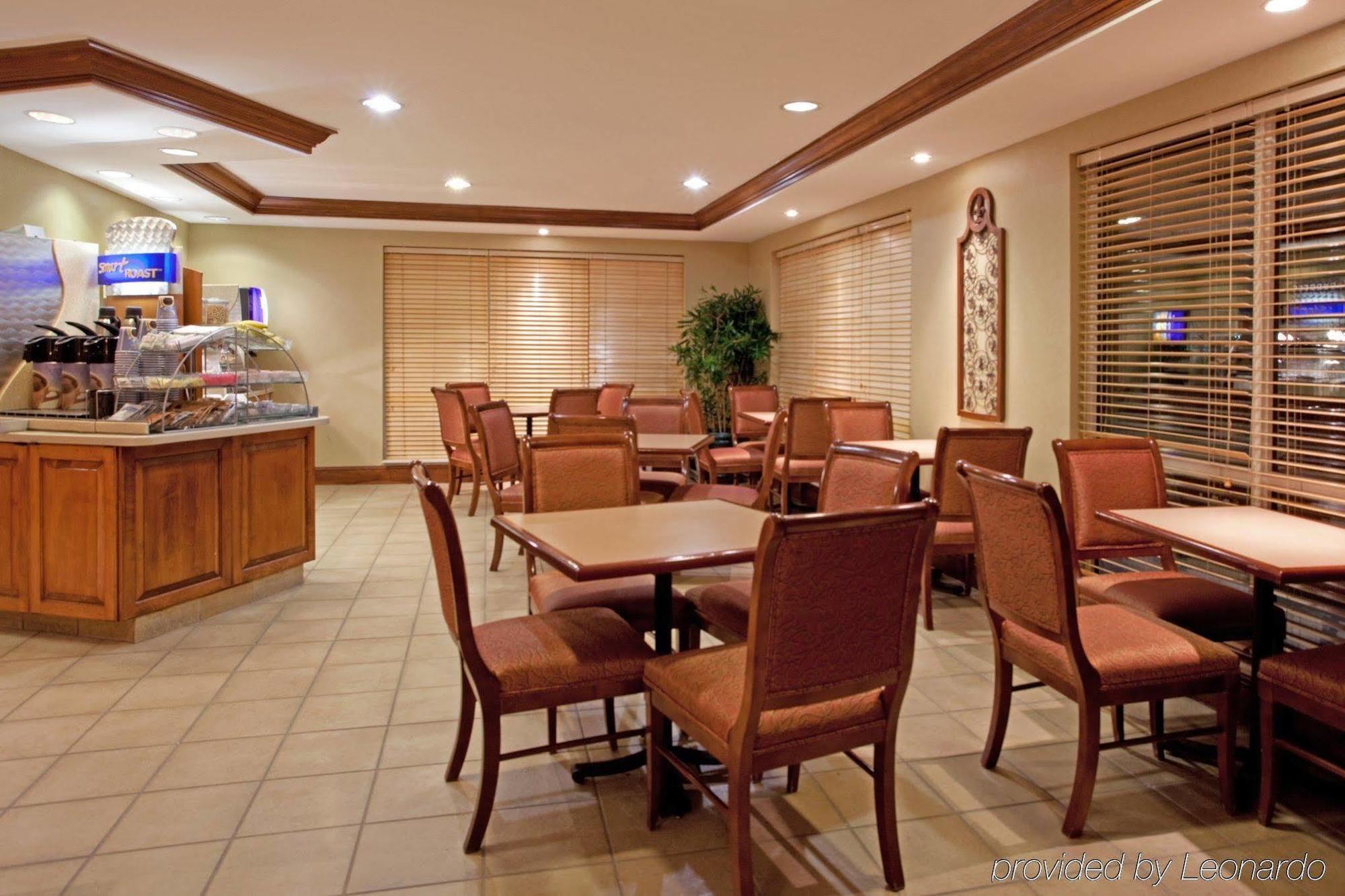 Holiday Inn Express Chapel Hill By Ihg Exterior foto