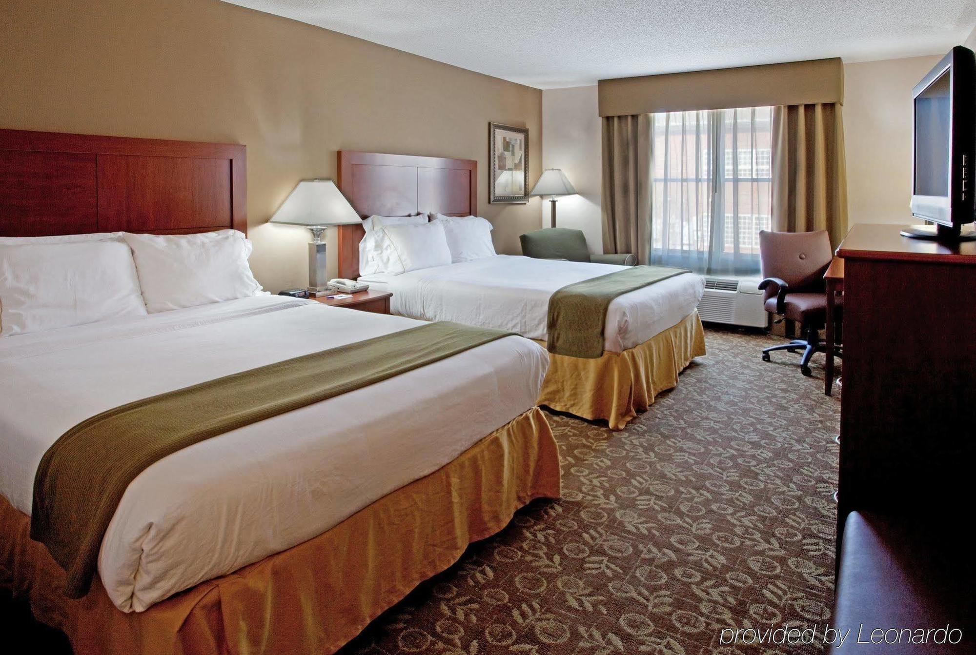 Holiday Inn Express Chapel Hill By Ihg Exterior foto