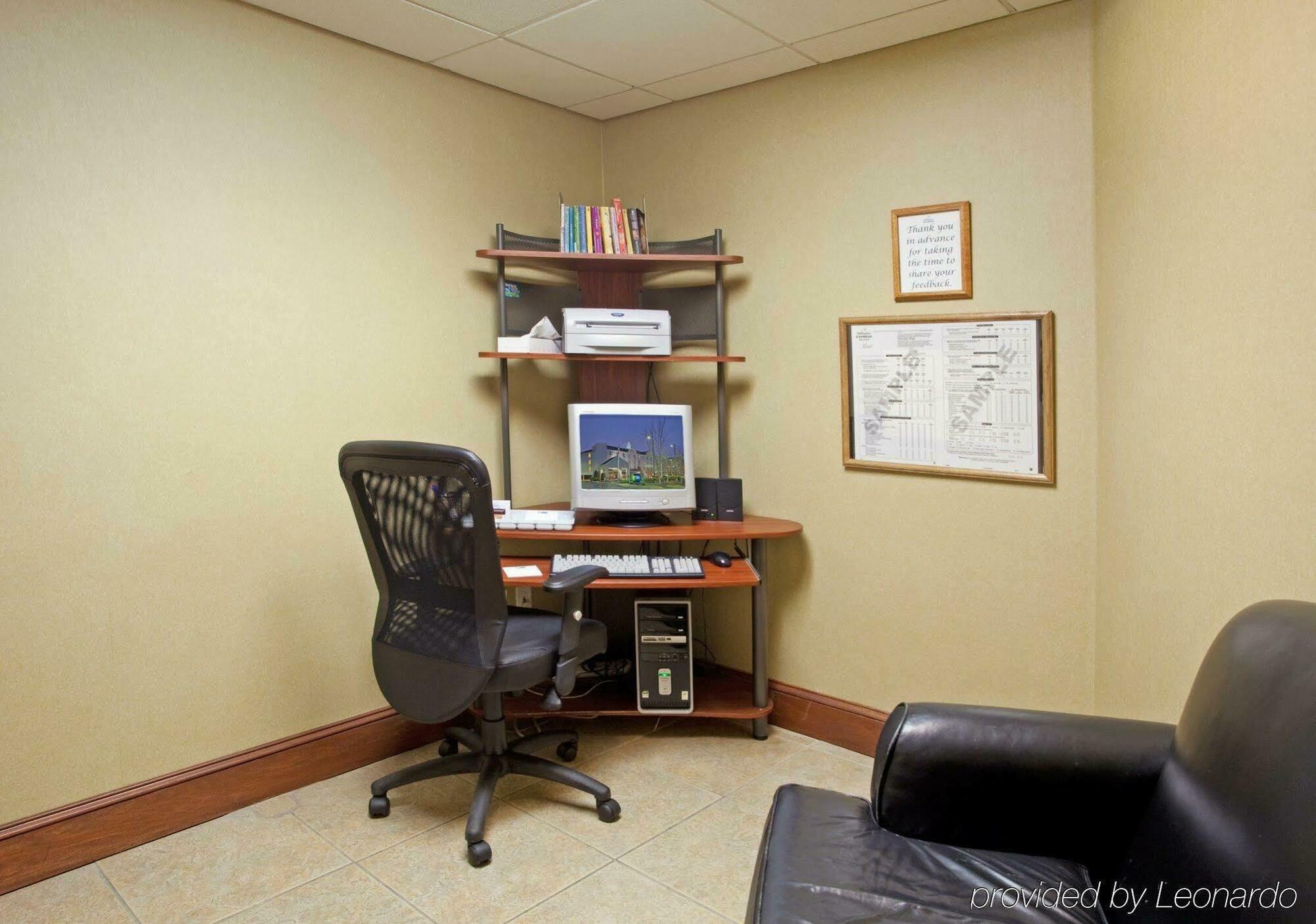 Holiday Inn Express Chapel Hill By Ihg Habitación foto